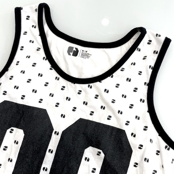 Men’s Medium tank top - Picture 2 of 3